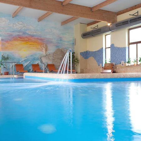 Jantar-Spa Kompleks Wypoczynkowo-Rehabilitacyjny Niechorze Esterno foto