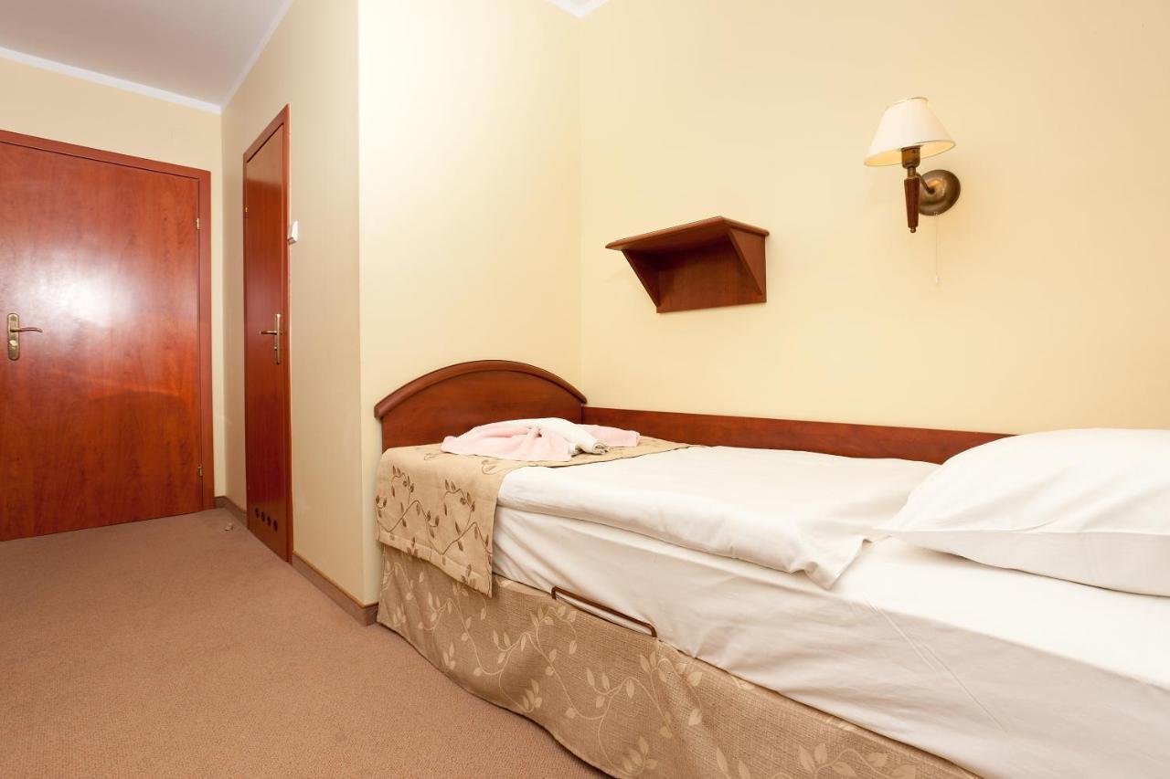 Jantar-Spa Kompleks Wypoczynkowo-Rehabilitacyjny Niechorze Esterno foto