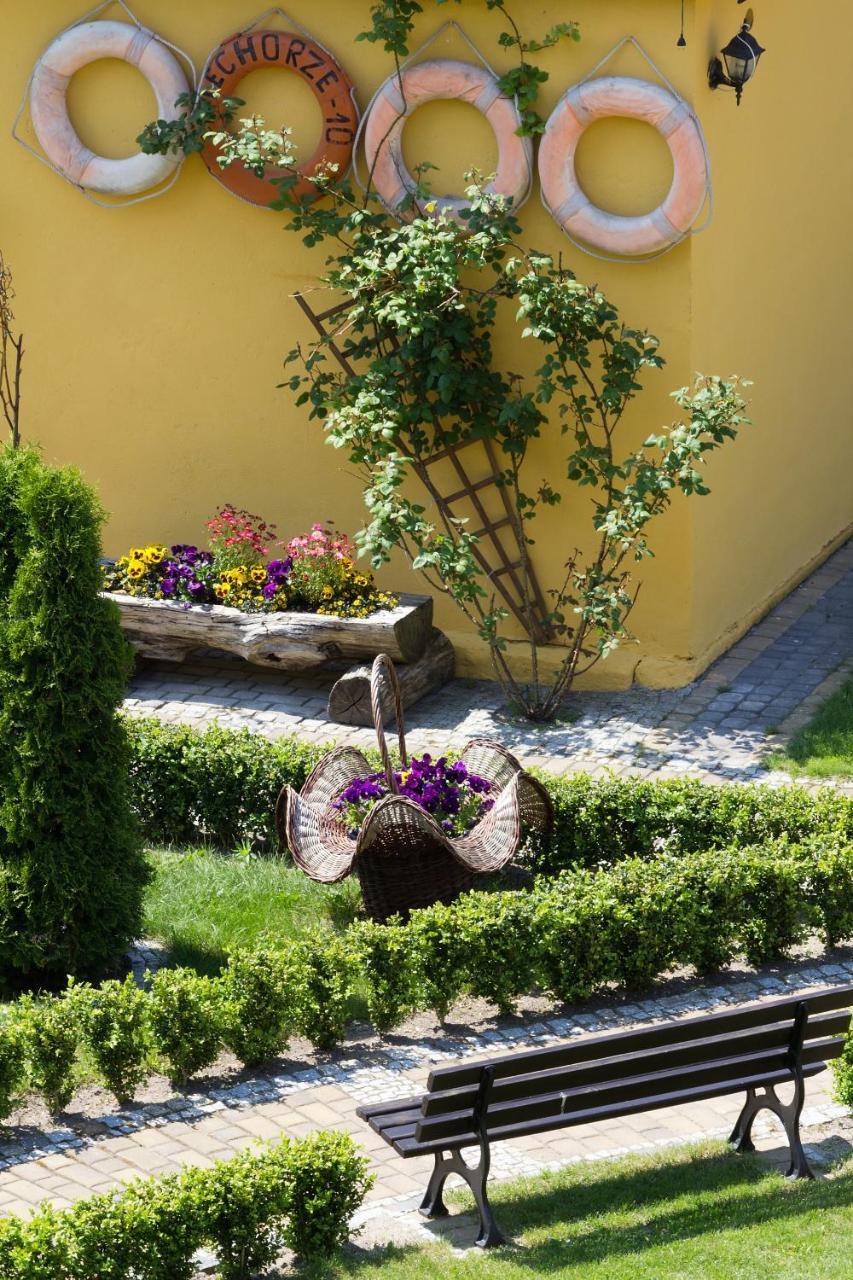 Jantar-Spa Kompleks Wypoczynkowo-Rehabilitacyjny Niechorze Esterno foto